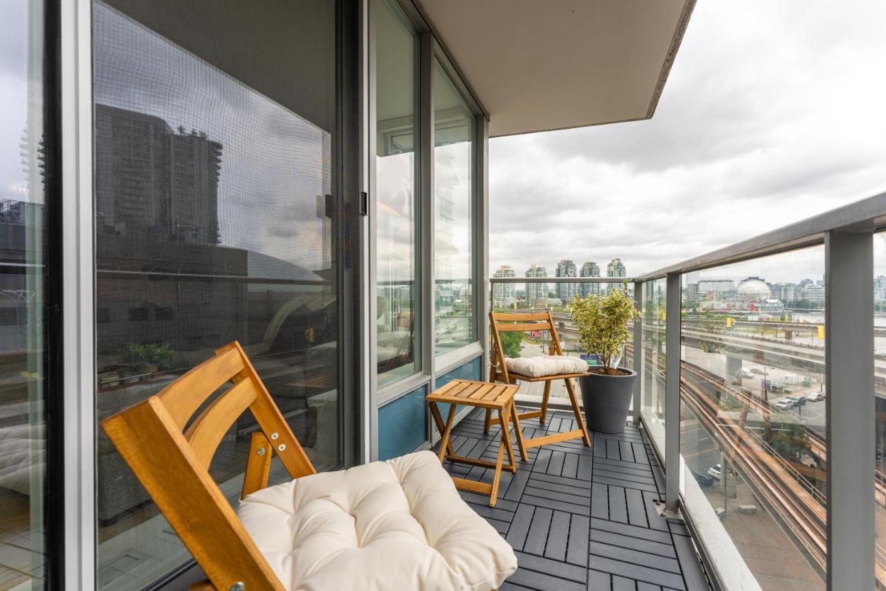 Heart Of Downtown 1 Bd Entire Condo - Pool, Gym, Parking, Office, Ac 溫哥華 外观 照片