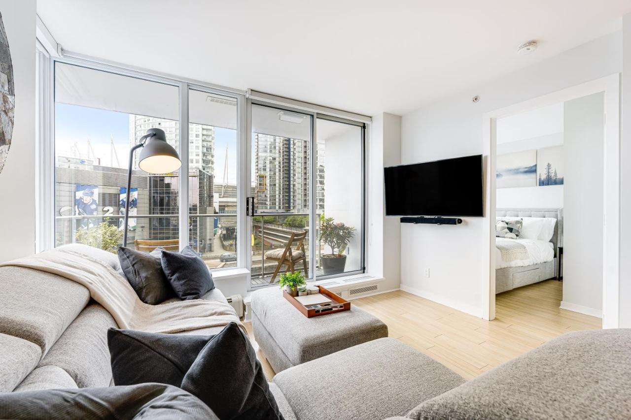 Heart Of Downtown 1 Bd Entire Condo - Pool, Gym, Parking, Office, Ac 溫哥華 外观 照片