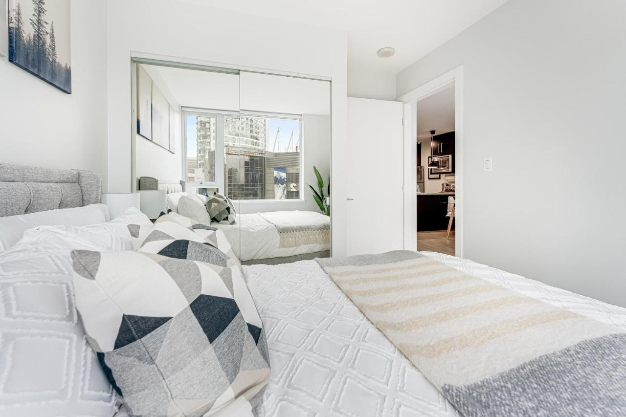 Heart Of Downtown 1 Bd Entire Condo - Pool, Gym, Parking, Office, Ac 溫哥華 外观 照片