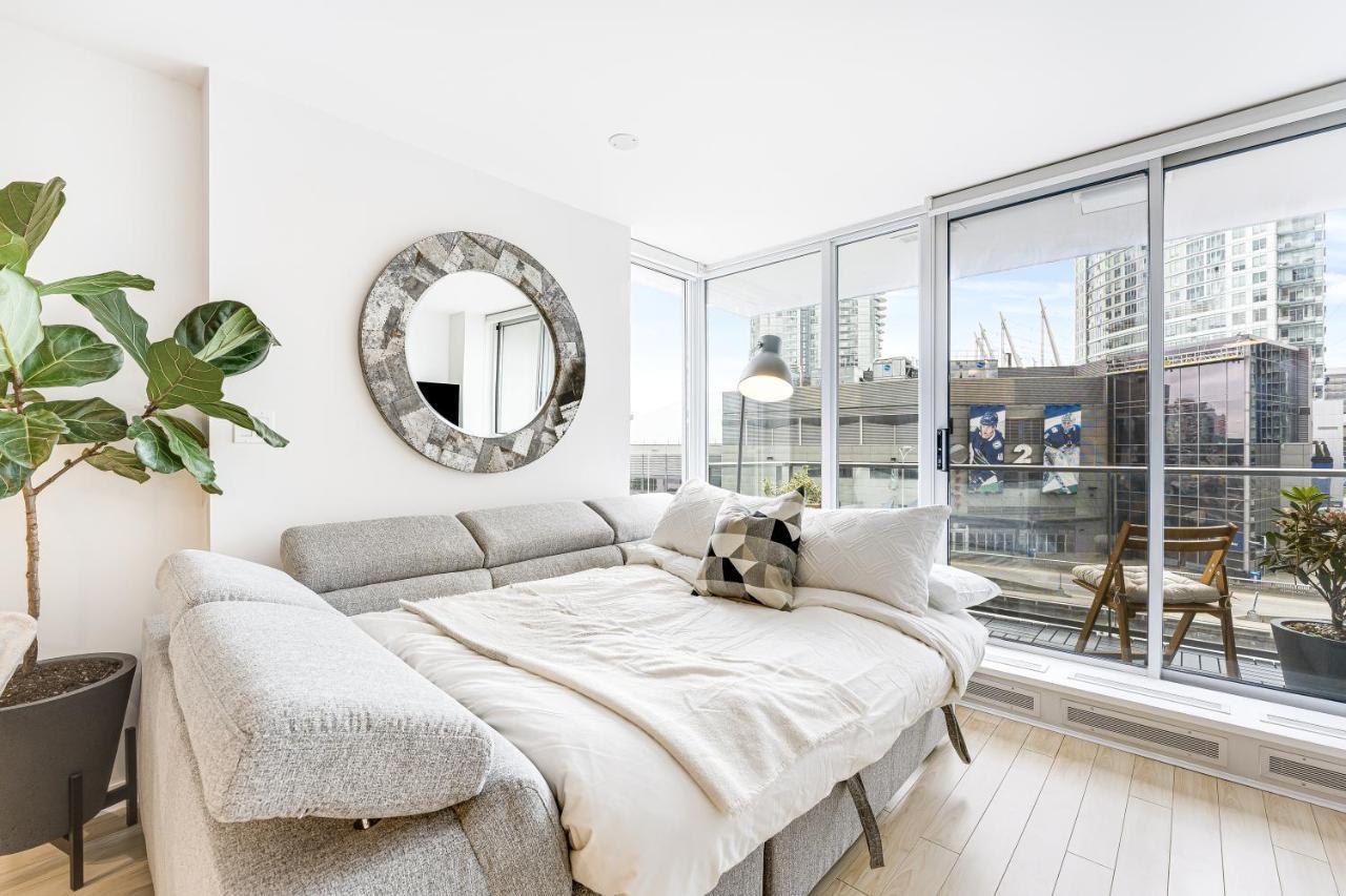 Heart Of Downtown 1 Bd Entire Condo - Pool, Gym, Parking, Office, Ac 溫哥華 外观 照片